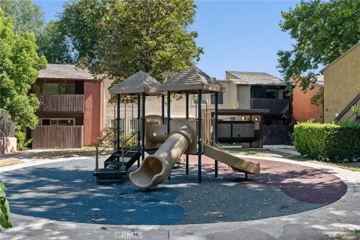 18350 Hatteras Street 267, Tarzana, California 91356