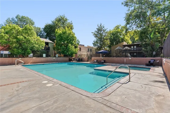 18350 Hatteras Street 267, Tarzana, California 91356