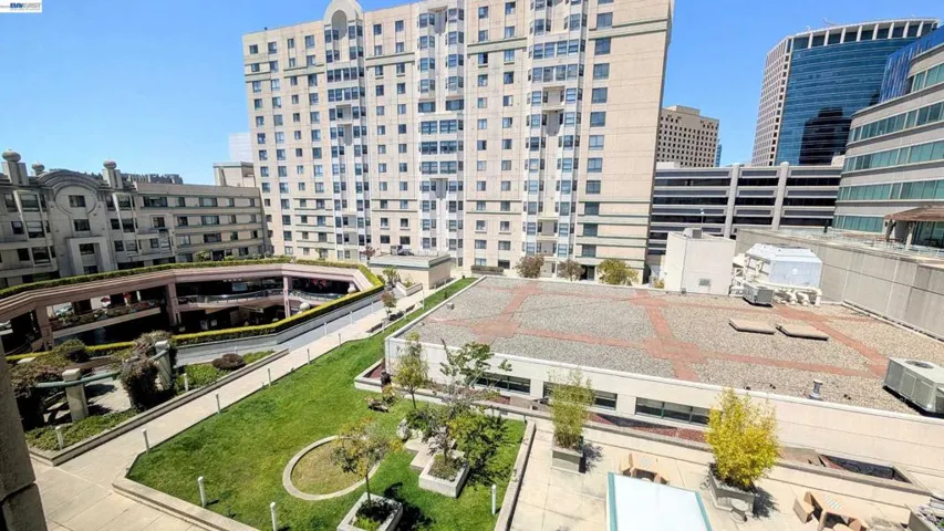 3rd floor resident courtyard
