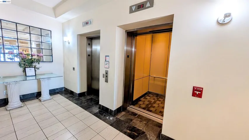 989 Webster St 645, Oakland, California 94607