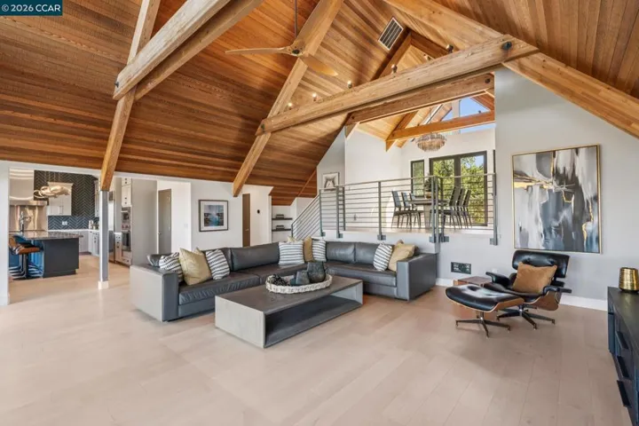 2nd level living area