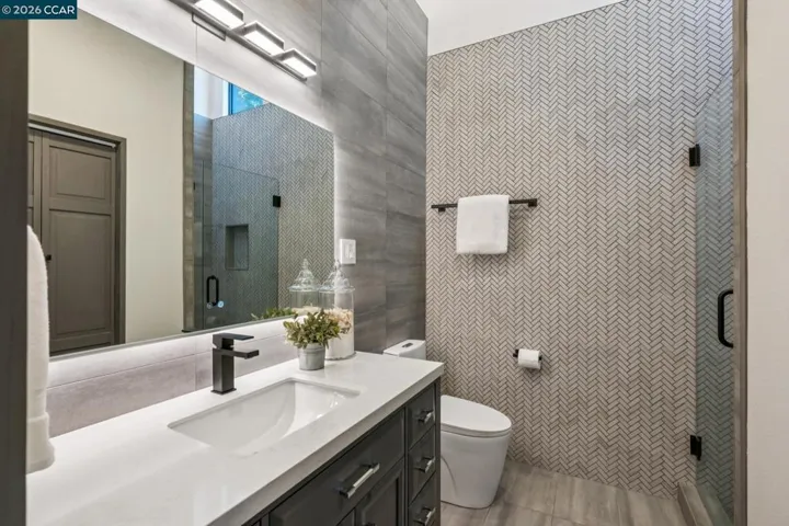 Ensuite bathroom