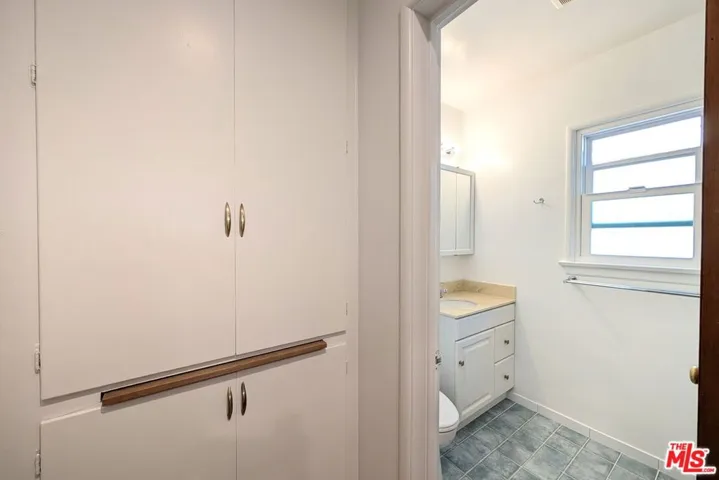 1128 Euclid Street C, Santa Monica, California 90403