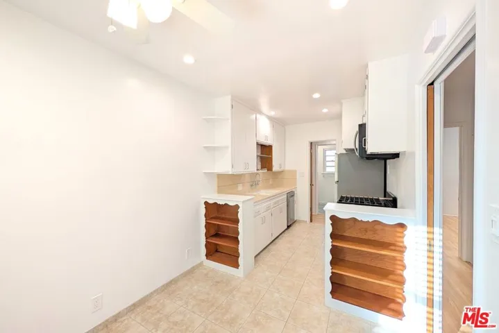 1128 Euclid Street C, Santa Monica, California 90403