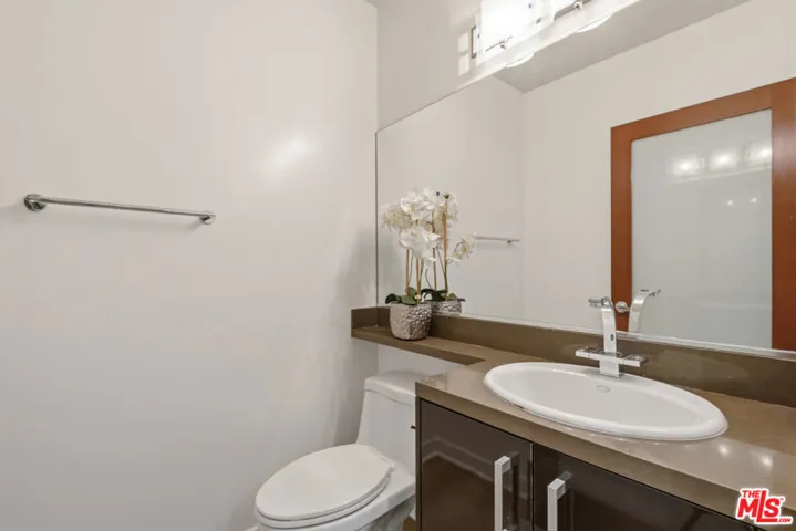 1744 Granville Avenue 105, Los Angeles, California 90025