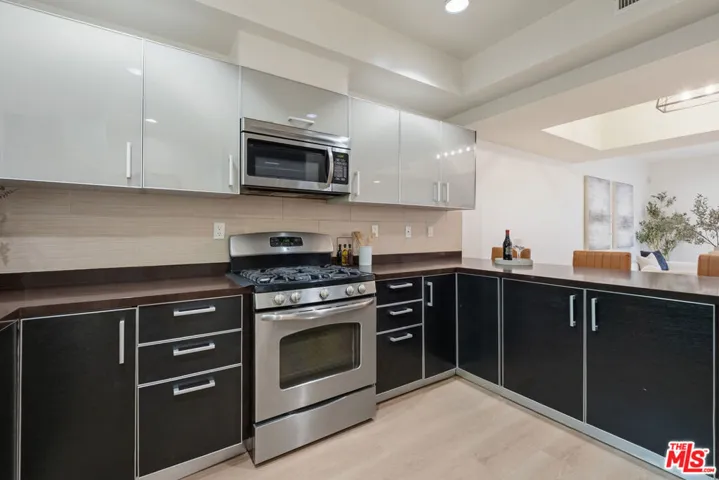 1744 Granville Avenue 105, Los Angeles, California 90025