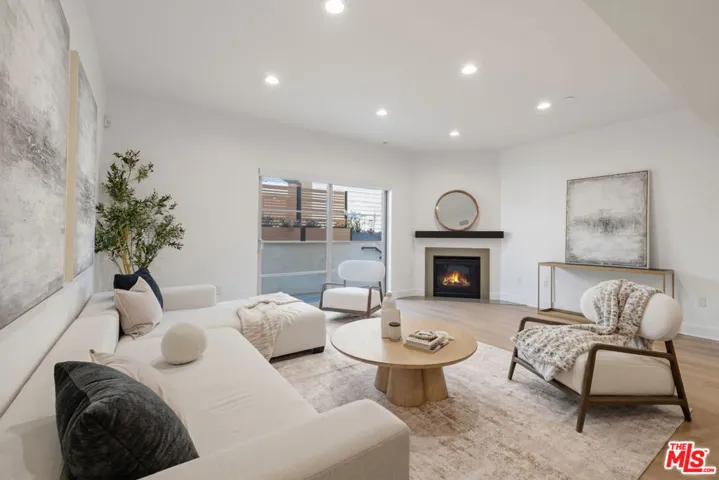 1744 Granville Avenue 105, Los Angeles, California 90025