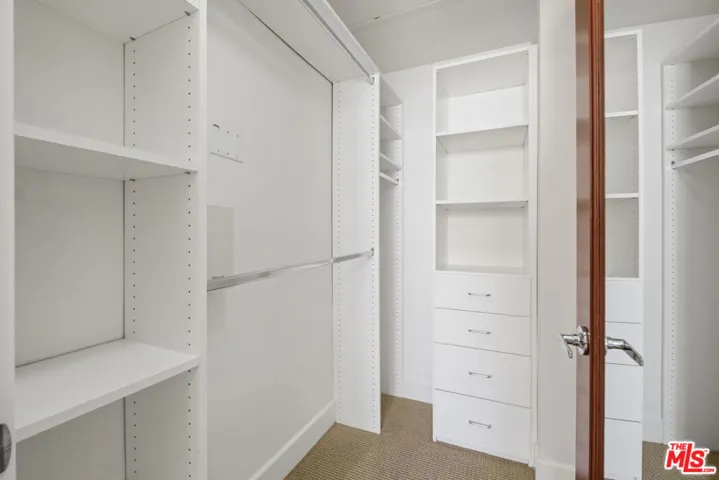 1744 Granville Avenue 105, Los Angeles, California 90025