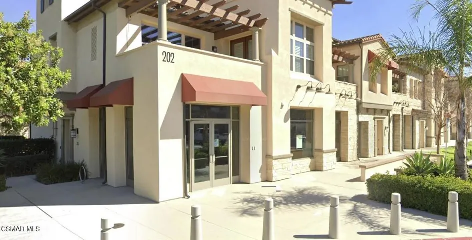202 Village Commons pic