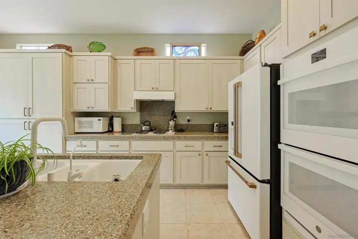 2322 Masters Rd, Carlsbad, California 92008