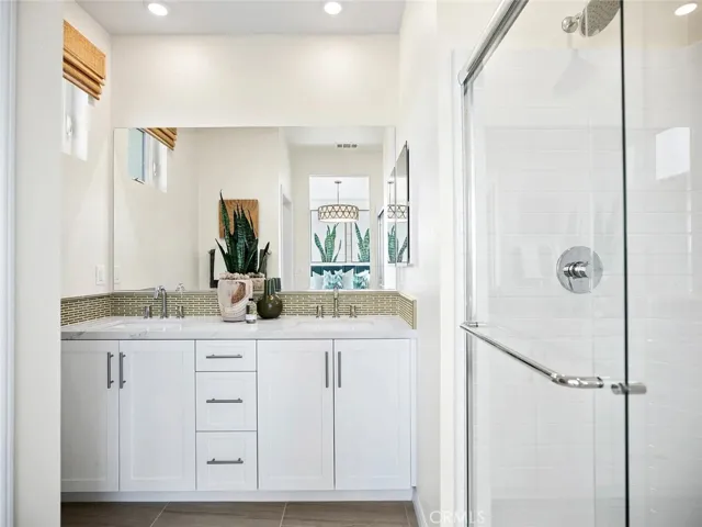 11456 Artesia, Artesia, California 90701