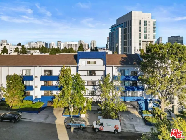 10982 Roebling Avenue 332, Los Angeles, California 90024