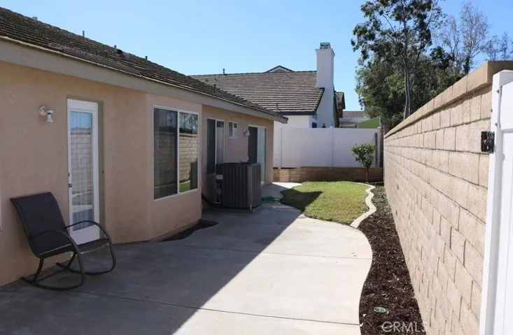 832 Homestead, Corona, California 92878