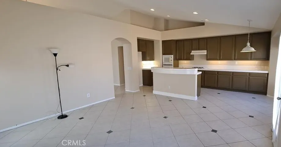 832 Homestead, Corona, California 92878