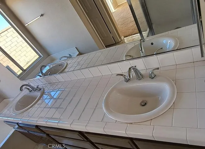 832 Homestead, Corona, California 92878