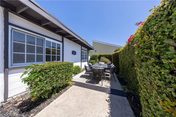 19421 Sierra Lago, Irvine, California 92603