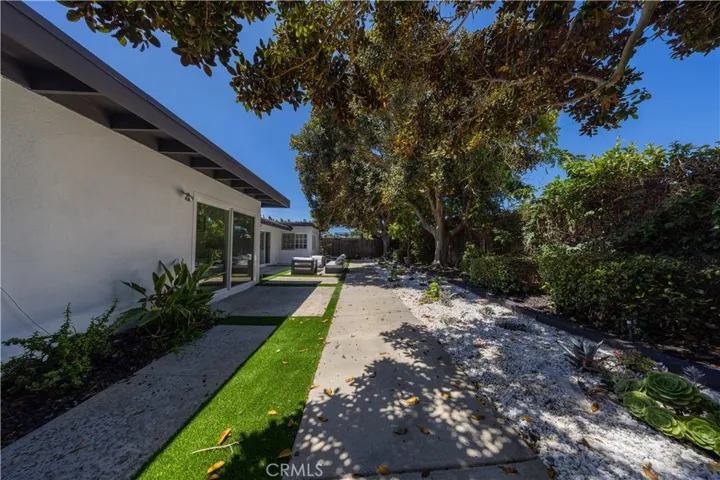 19421 Sierra Lago, Irvine, California 92603