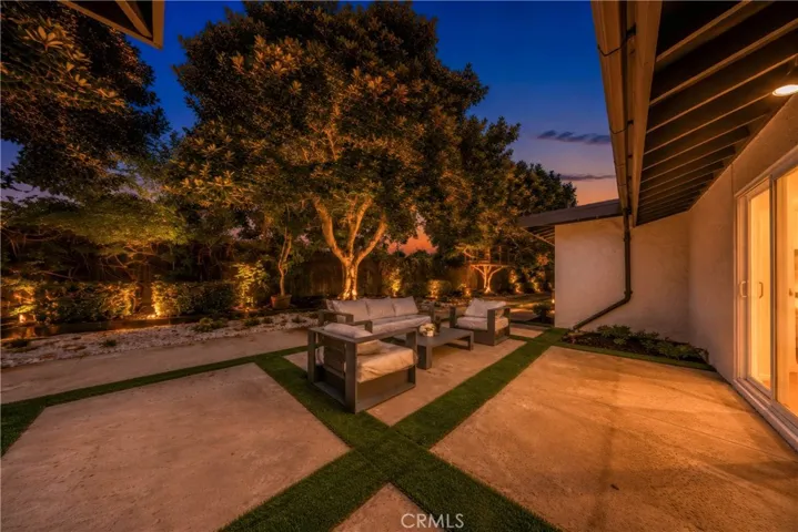 19421 Sierra Lago, Irvine, California 92603