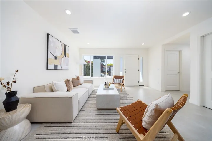 19421 Sierra Lago, Irvine, California 92603