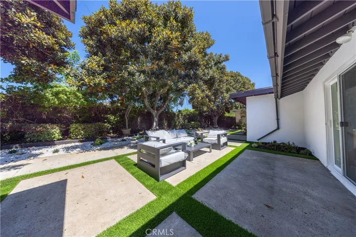 19421 Sierra Lago, Irvine, California 92603
