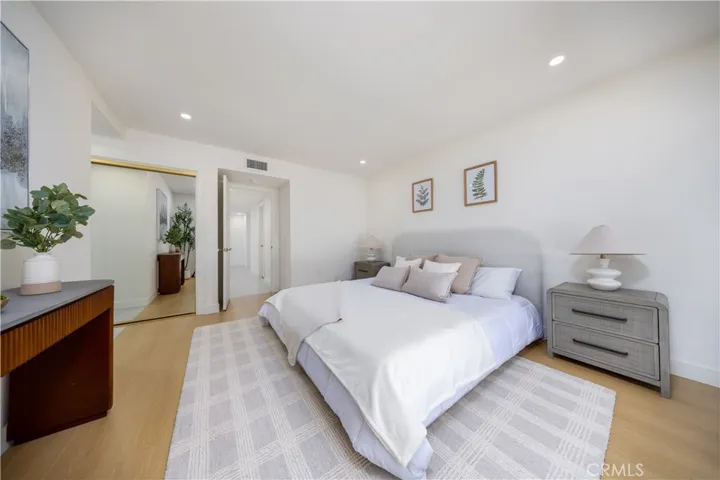 19421 Sierra Lago, Irvine, California 92603