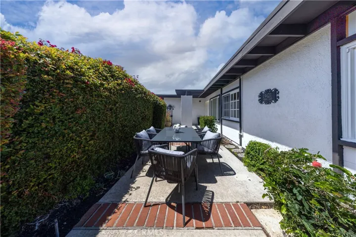 19421 Sierra Lago, Irvine, California 92603