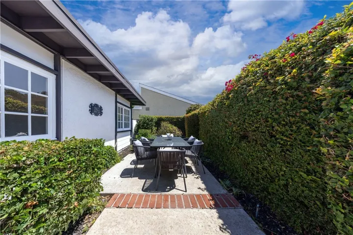 19421 Sierra Lago, Irvine, California 92603
