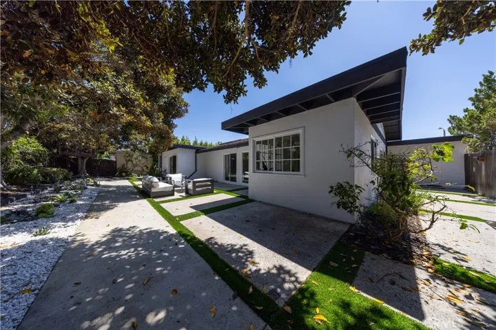 19421 Sierra Lago, Irvine, California 92603