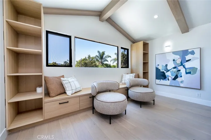 13562 Addison Street, Sherman Oaks, California 91423