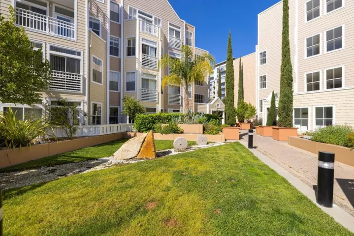 550 Ortega Avenue A214, Mountain View, California 94040