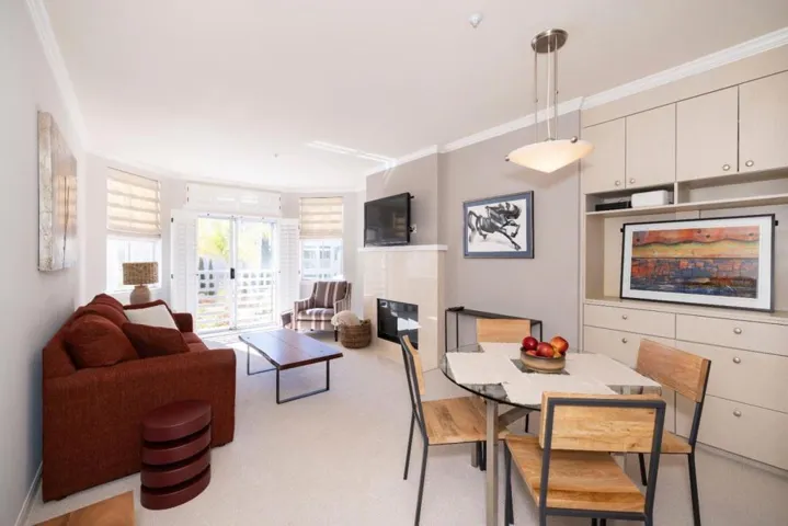 550 Ortega Avenue A214, Mountain View, California 94040