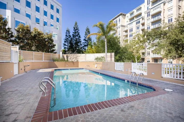 550 Ortega Avenue A214, Mountain View, California 94040