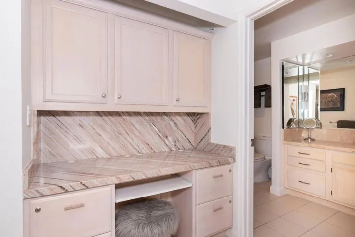 550 Ortega Avenue A214, Mountain View, California 94040
