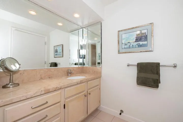 550 Ortega Avenue A214, Mountain View, California 94040