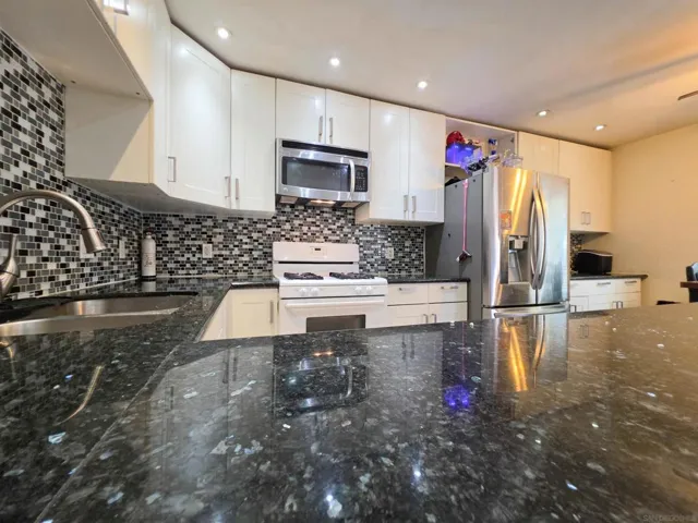 2531 Caminito Hiedra, San Diego, California 92154