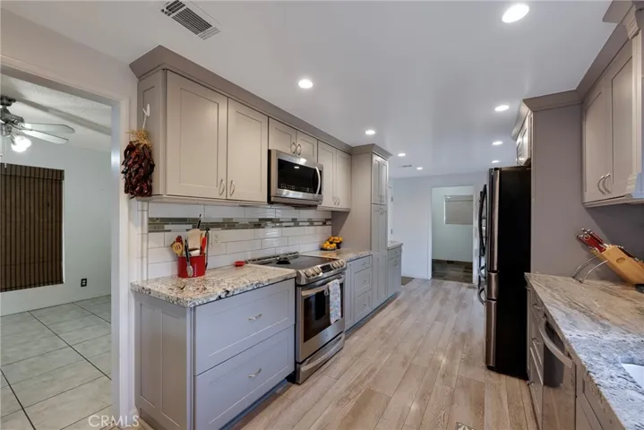 5655 Stanton, Highland, California 92346