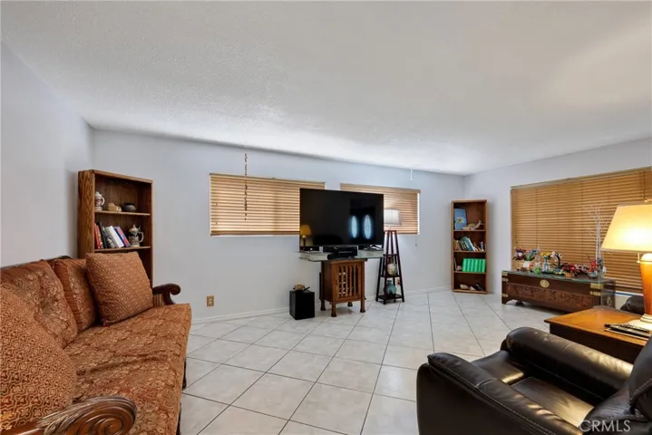 5655 Stanton, Highland, California 92346