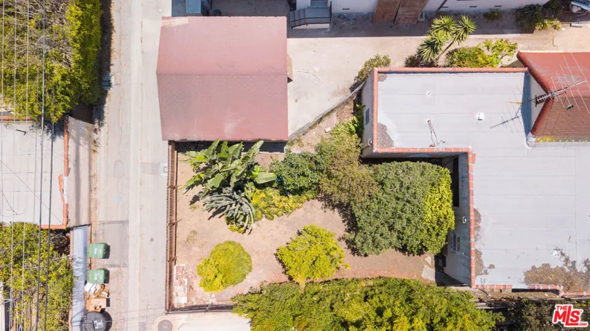 332 S Doheny Drive, Beverly Hills, California 90211