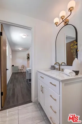 2616 W 73rd Street, Los Angeles, California 90043