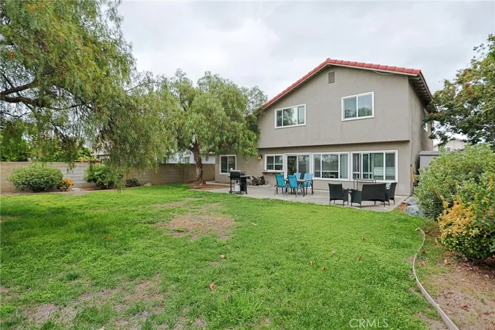spacious back yard room for ADU