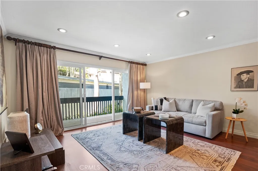 603 S Prospect Avenue 205, Redondo Beach, California 90277 — photo 4