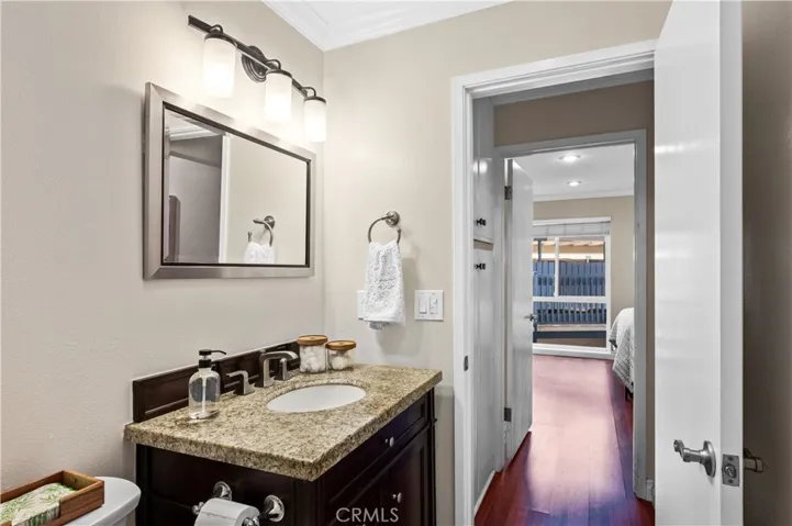 603 S Prospect Avenue 205, Redondo Beach, California 90277
