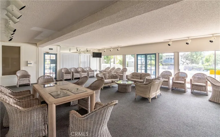 603 S Prospect Avenue 205, Redondo Beach, California 90277