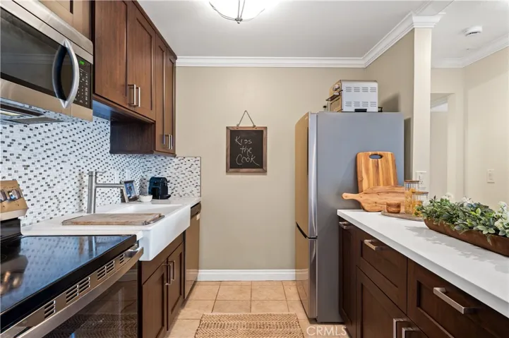 603 S Prospect Avenue 205, Redondo Beach, California 90277