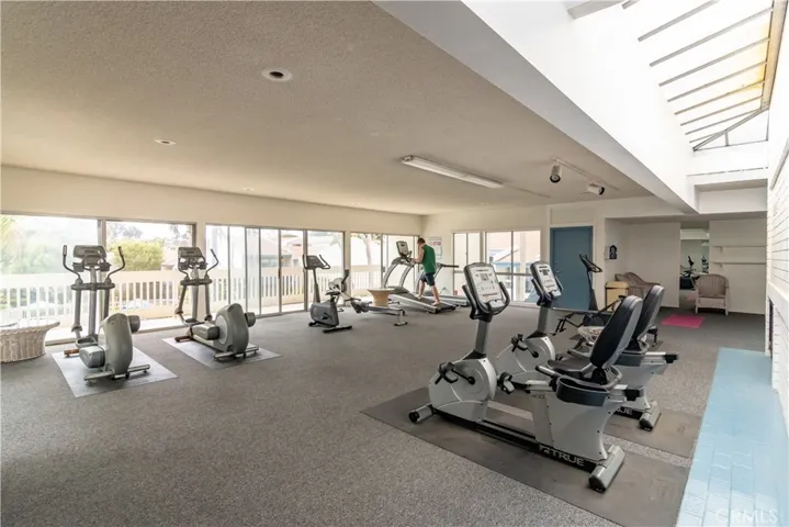 603 S Prospect Avenue 205, Redondo Beach, California 90277