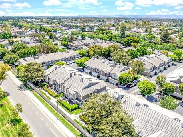56 Christamon S, Irvine, California 92620