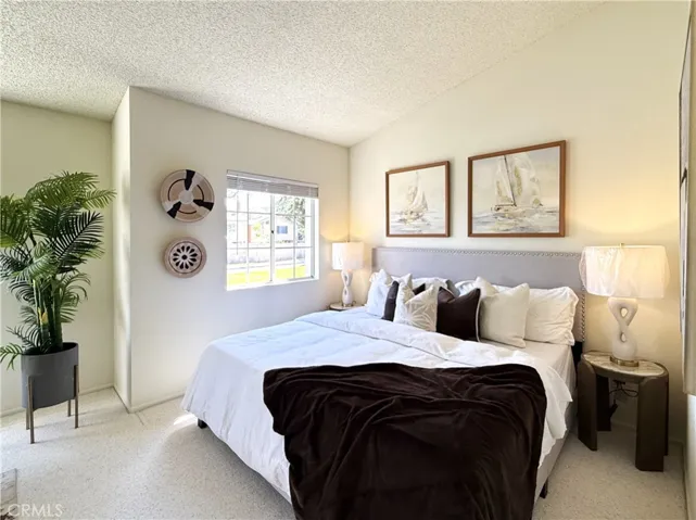 56 Christamon S, Irvine, California 92620