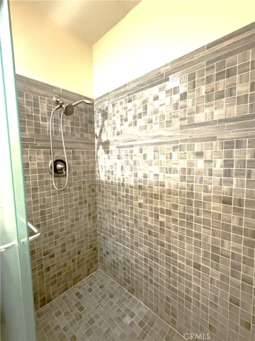 56 Christamon S, Irvine, California 92620