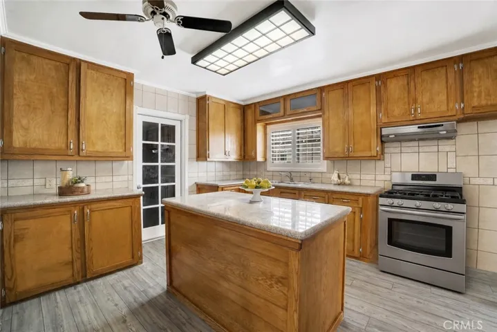 13176 Foothill, Sylmar, California 91342
