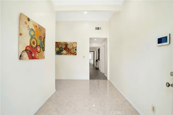 13176 Foothill, Sylmar, California 91342 — photo 5